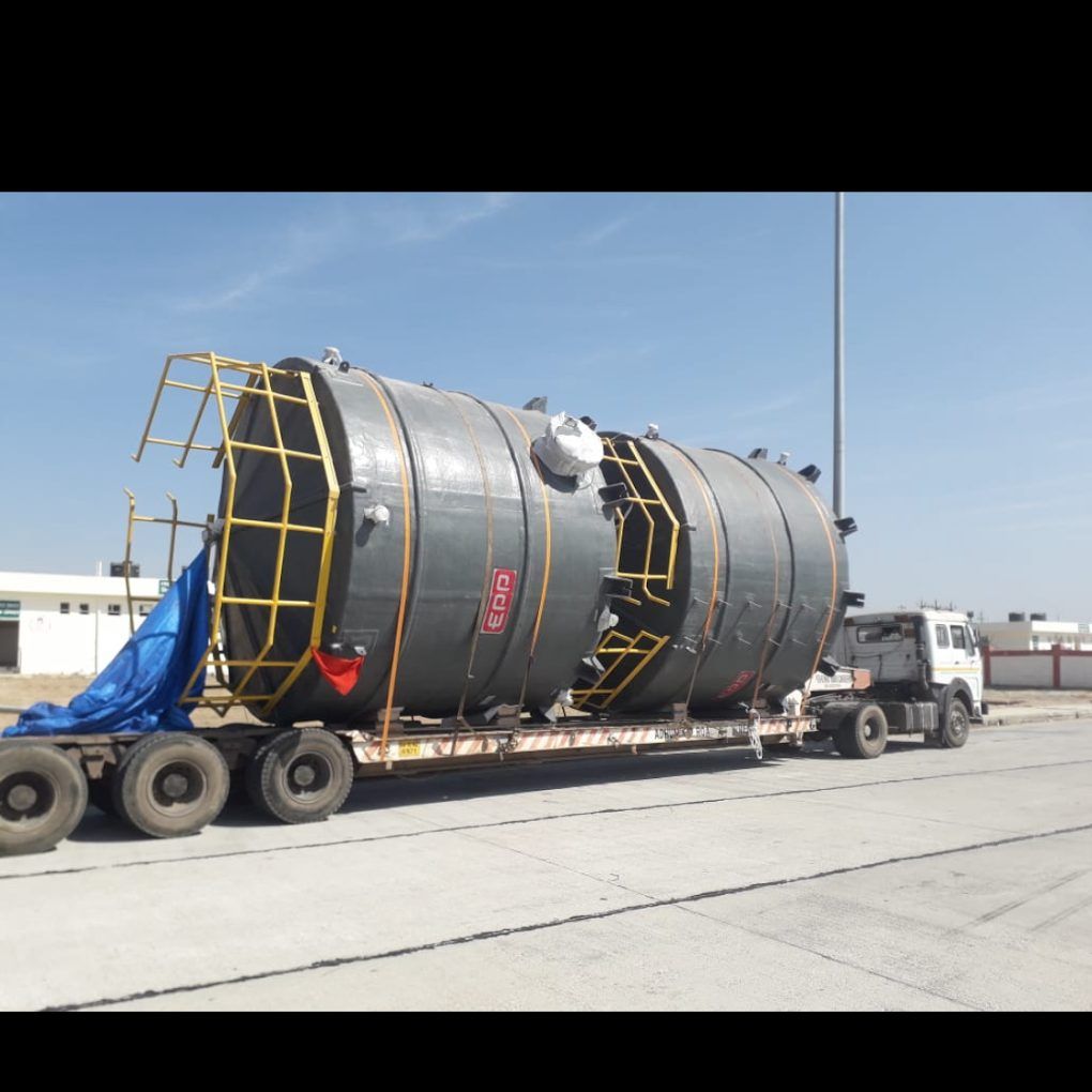 Large tanks on multi-axle trailer