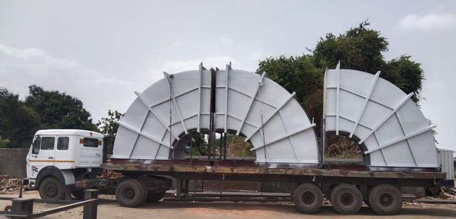Fabricated segments on flatbed